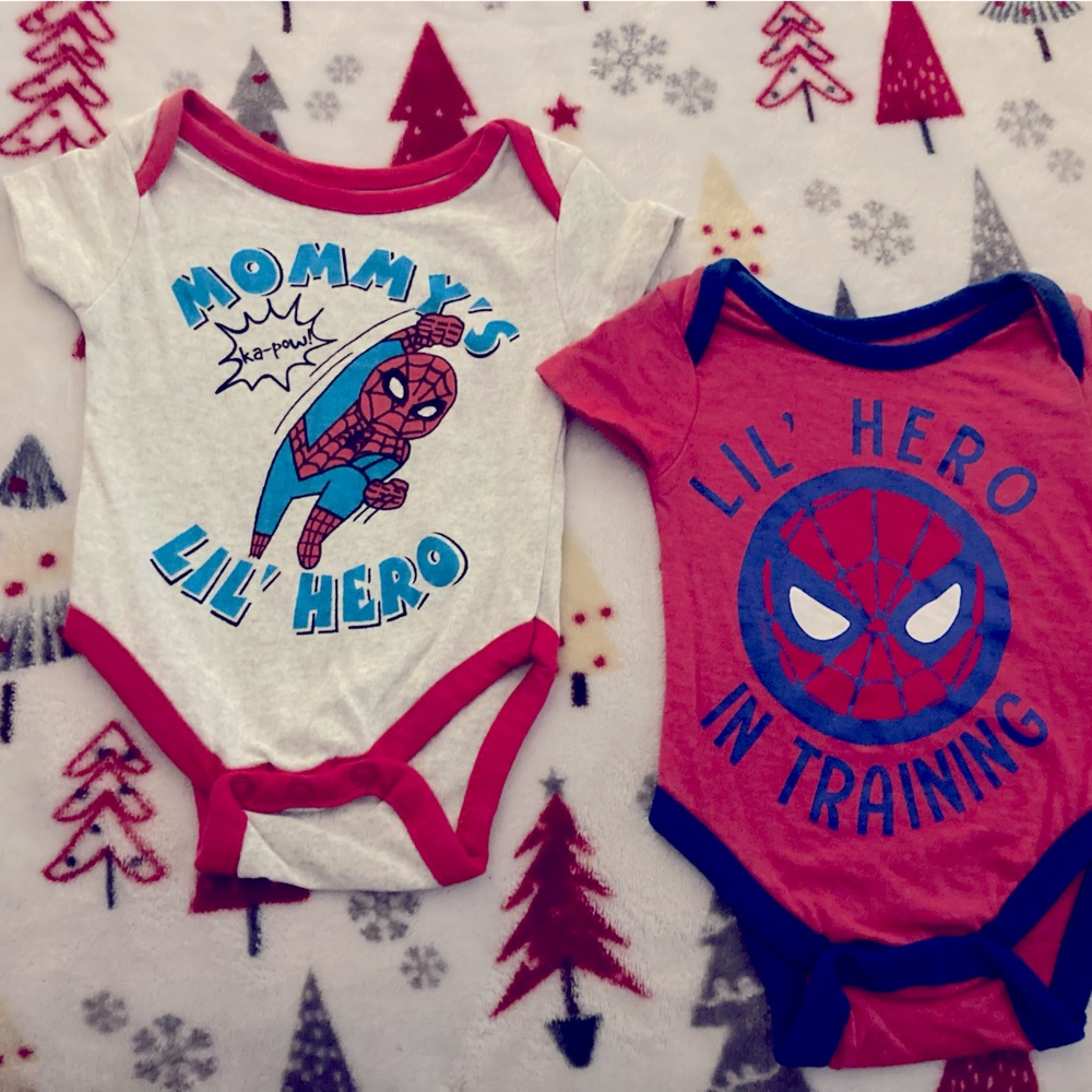 Marvel set of two, Spidey short sleeve onesies